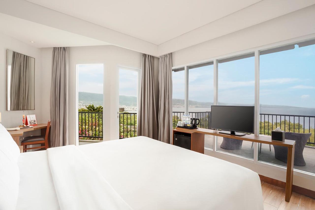 Swiss-Belinn Luwuk Exterior photo