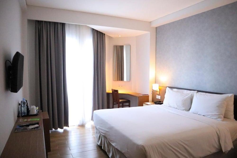 Swiss-Belinn Luwuk Exterior photo