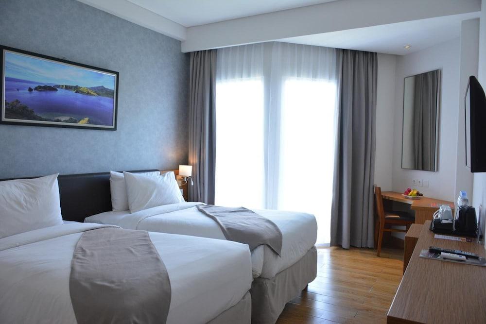 Swiss-Belinn Luwuk Exterior photo