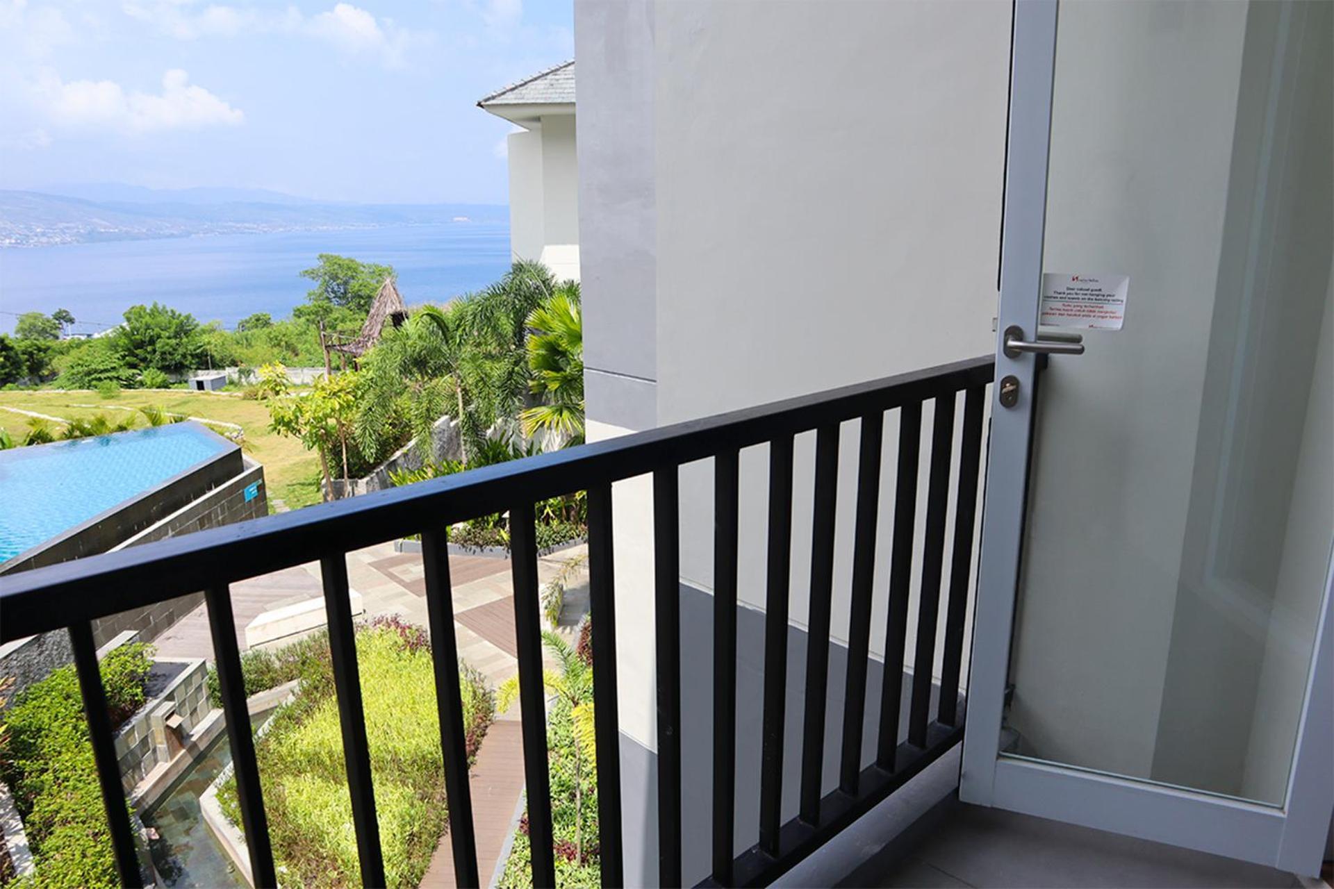 Swiss-Belinn Luwuk Exterior photo